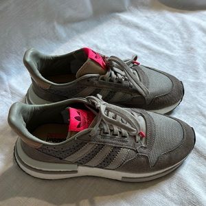 Size 8,  Adidas Kelvin Warmes Weiss 2700K-3000K